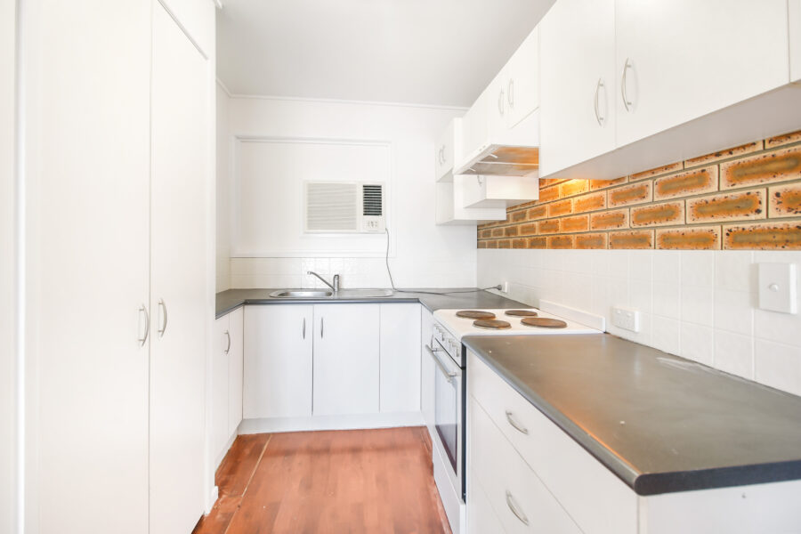5/4 Conoble Court Eagleby , QLD 4207 Australia