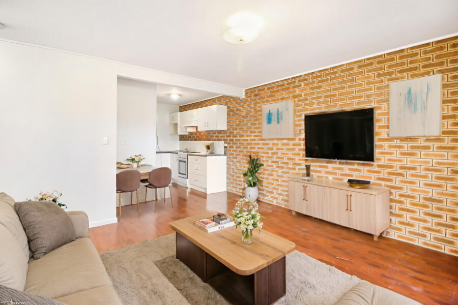 5/4 Conoble Court Eagleby , QLD 4207 Australia