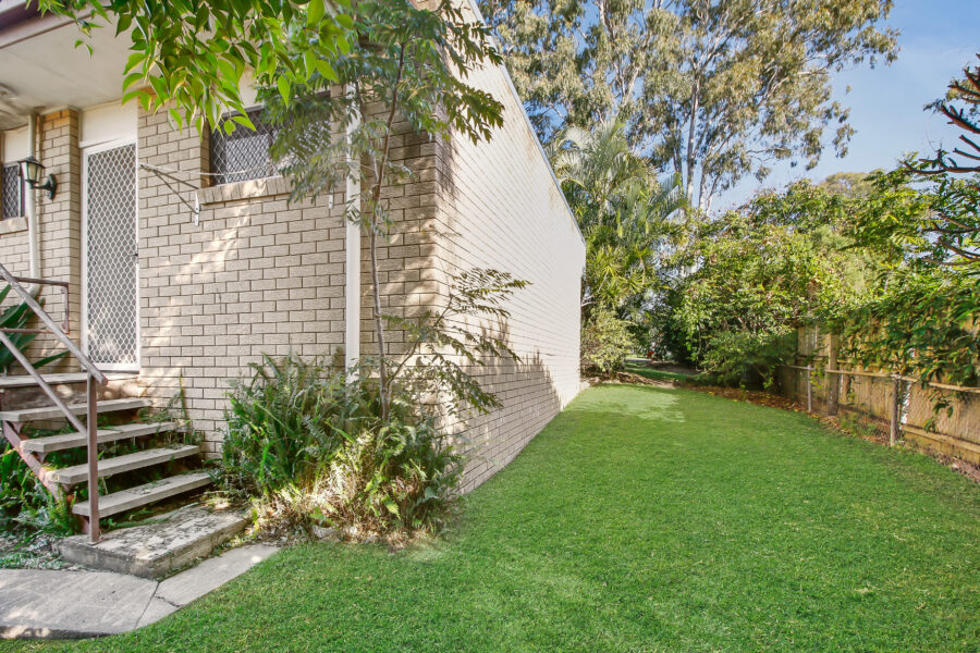 5/4 Conoble Court Eagleby , QLD 4207 Australia