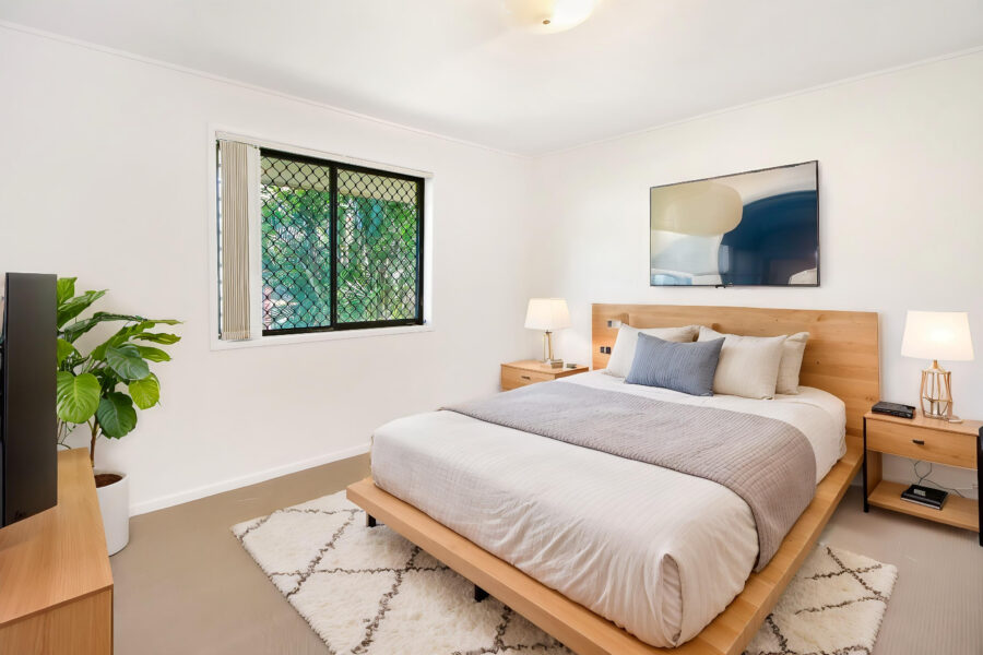 5/4 Conoble Court Eagleby , QLD 4207 Australia