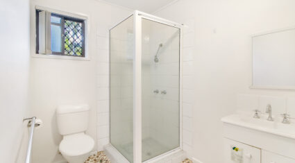 5/4 Conoble Court Eagleby , QLD 4207 Australia