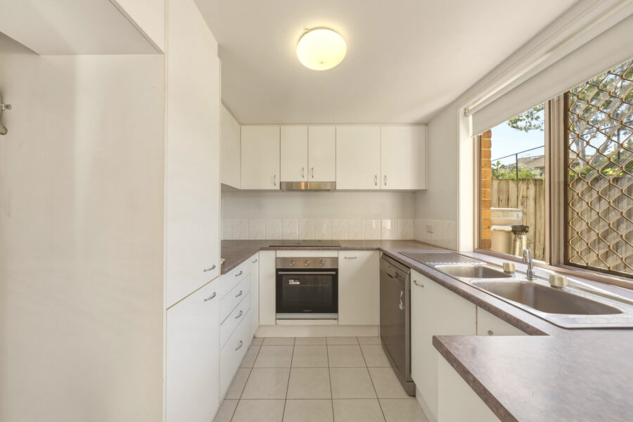 7/32 Tomkins Rd Riverhills , QLD 4074 Australia