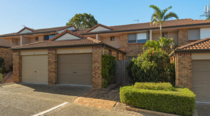 7/32 Tomkins Rd Riverhills , QLD 4074 Australia