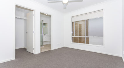 66 Napier Circuit Silkstone , QLD 4304