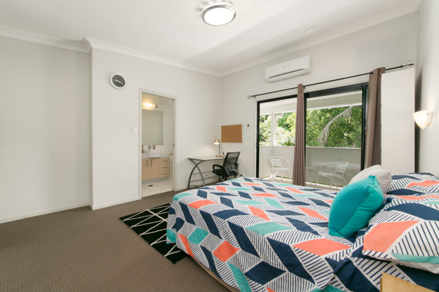 4/18 Highview Terrace St Lucia , QLD 4067 Australia