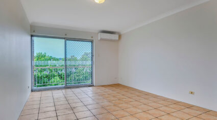 4/28 Birdwood Street COORPAROO , QLD 4151