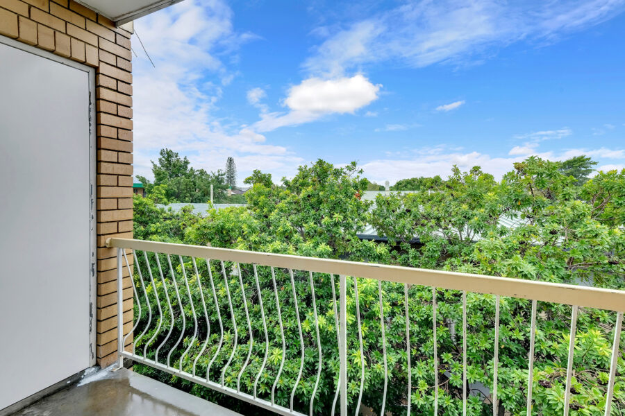 4/28 Birdwood Street COORPAROO , QLD 4151