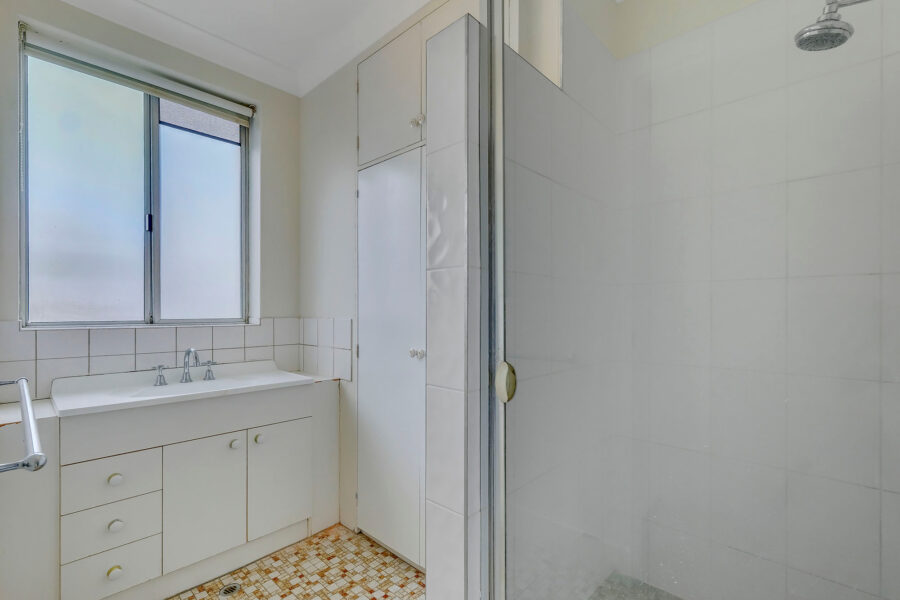4/28 Birdwood Street COORPAROO , QLD 4151