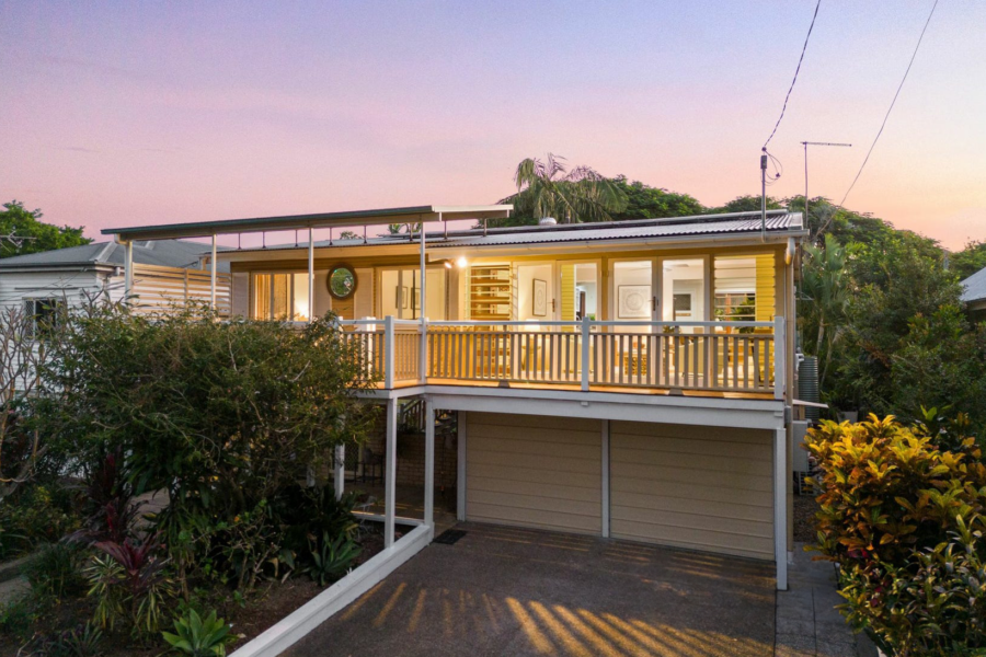 14 Hope St Norman Park , QLD 4170 Australia