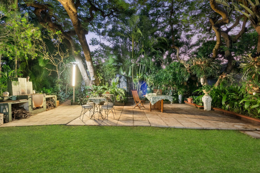 14 Hope St Norman Park , QLD 4170 Australia