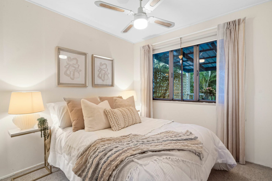 14 Hope St Norman Park , QLD 4170 Australia