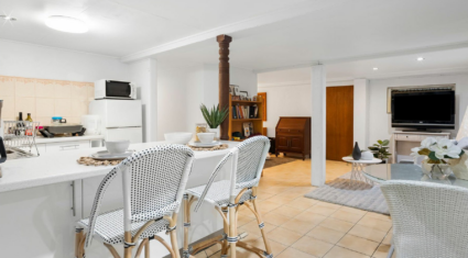 14 Hope St Norman Park , QLD 4170 Australia