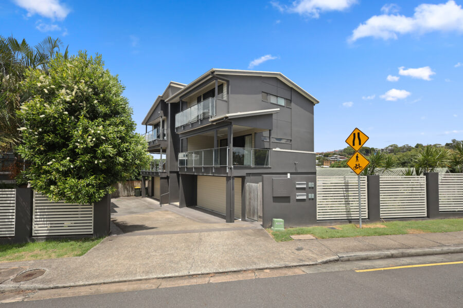 51 Frederick St Alderley , QLD 4051 Australia