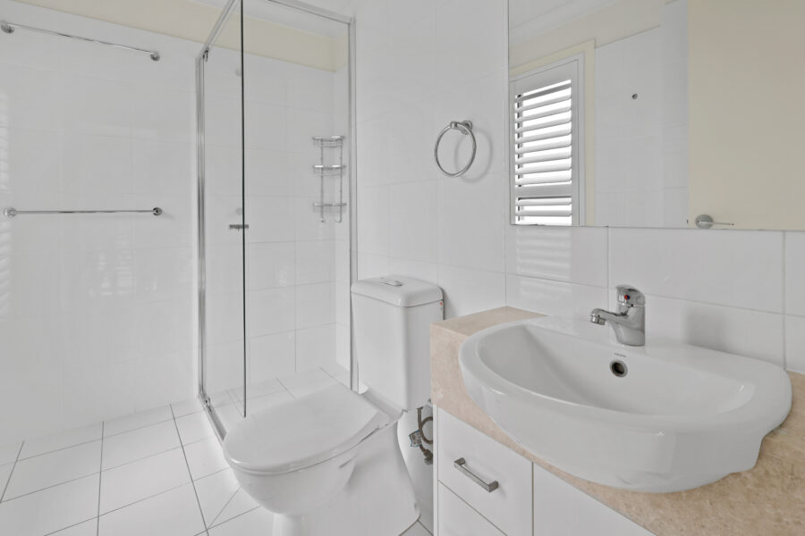 51 Frederick St Alderley , QLD 4051 Australia