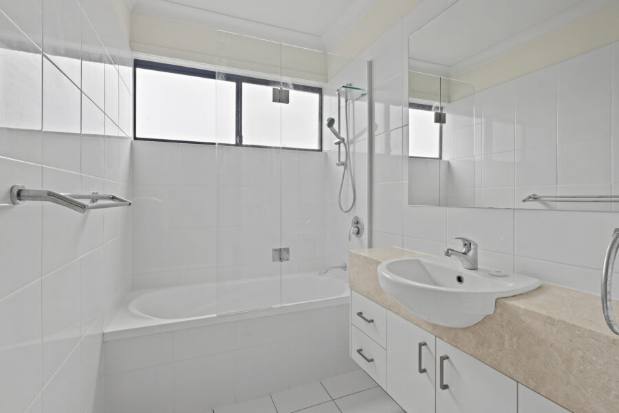 51 Frederick St Alderley , QLD 4051 Australia