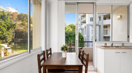 101/435 Coronation Dr Auchenflower , QLD 4066 Au