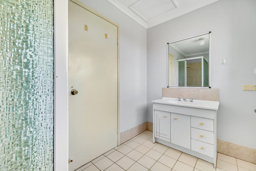 17/34 Bourke Street Waterford West , QLD 4133 Australia