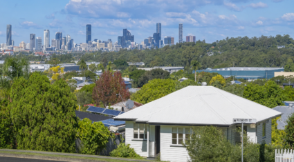 10 Redwood St Stafford Heights , QLD 4053 Australia