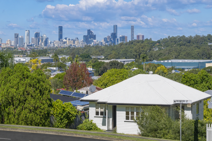 10 Redwood St Stafford Heights , QLD 4053 Australia