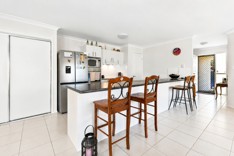 17 Valleyview St Narangba , QLD 4504 Australia