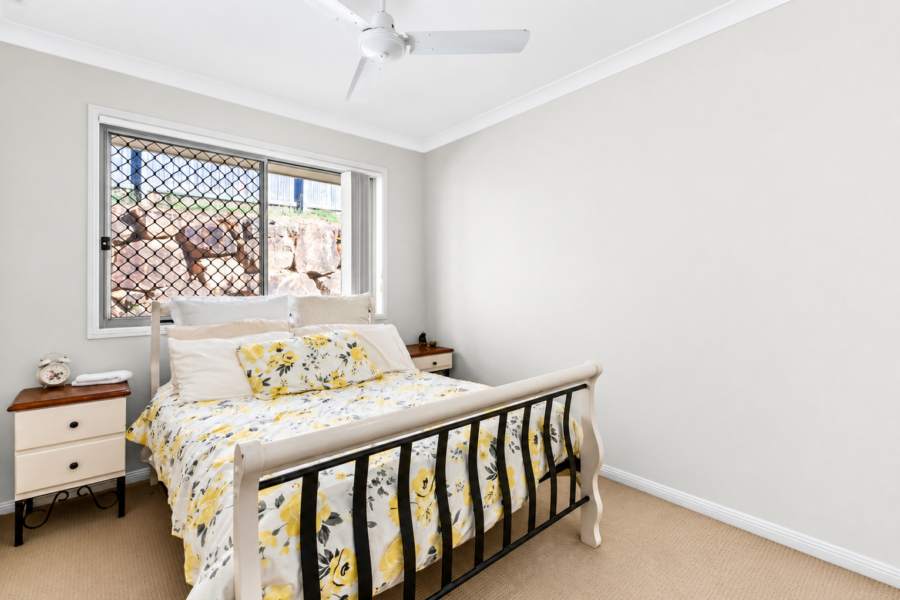 17 Valleyview St Narangba , QLD 4504 Australia