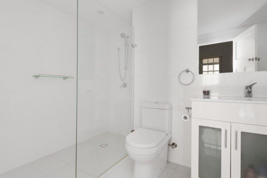 2/79 Beaudesert Road Moorooka , QLD 4105