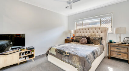 169 Falkland Street East Pallara , QLD 4110 Australia