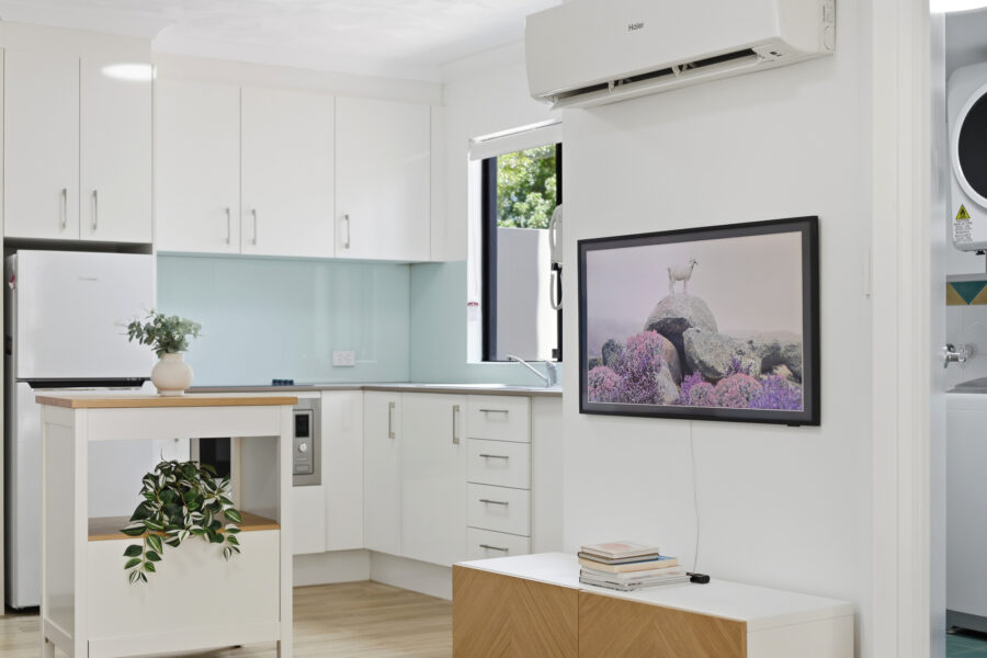 1/12 Sheehan St Milton , QLD 4064 Australia