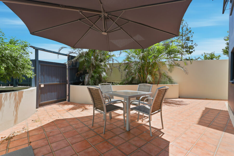 1/12 Sheehan St Milton , QLD 4064 Australia