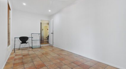 4 Dapper Street SUNNYBANK HILLS , QLD 4109 AUS