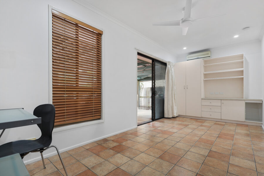 4 Dapper Street SUNNYBANK HILLS , QLD 4109 AUS
