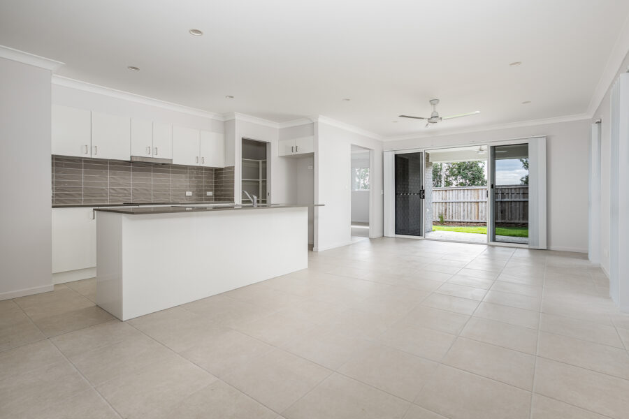 24 Graham Cct Logan Reserve , QLD 4133 Australia