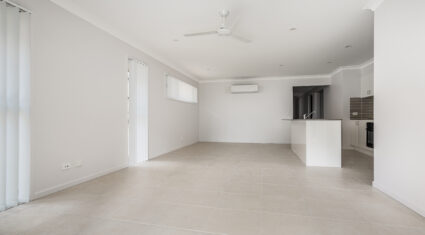 24 Graham Cct Logan Reserve , QLD 4133 Australia