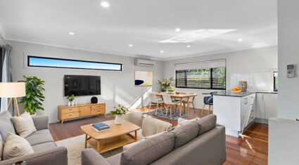 51 Frederick St Alderley , QLD 4051 Australia