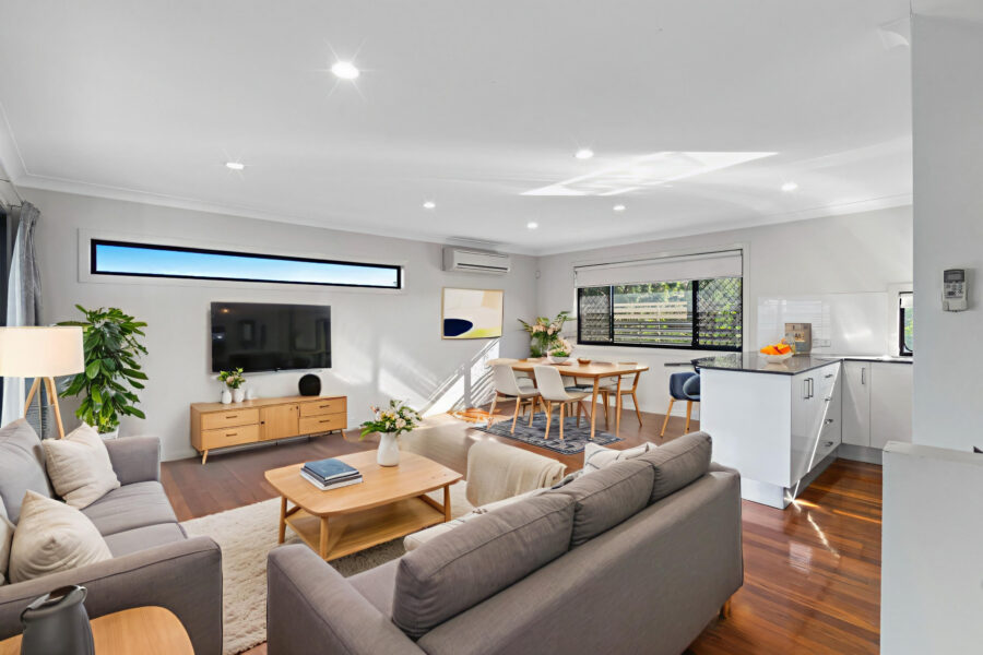 51 Frederick St Alderley , QLD 4051 Australia