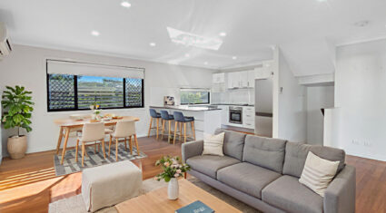 51 Frederick St Alderley , QLD 4051 Australia