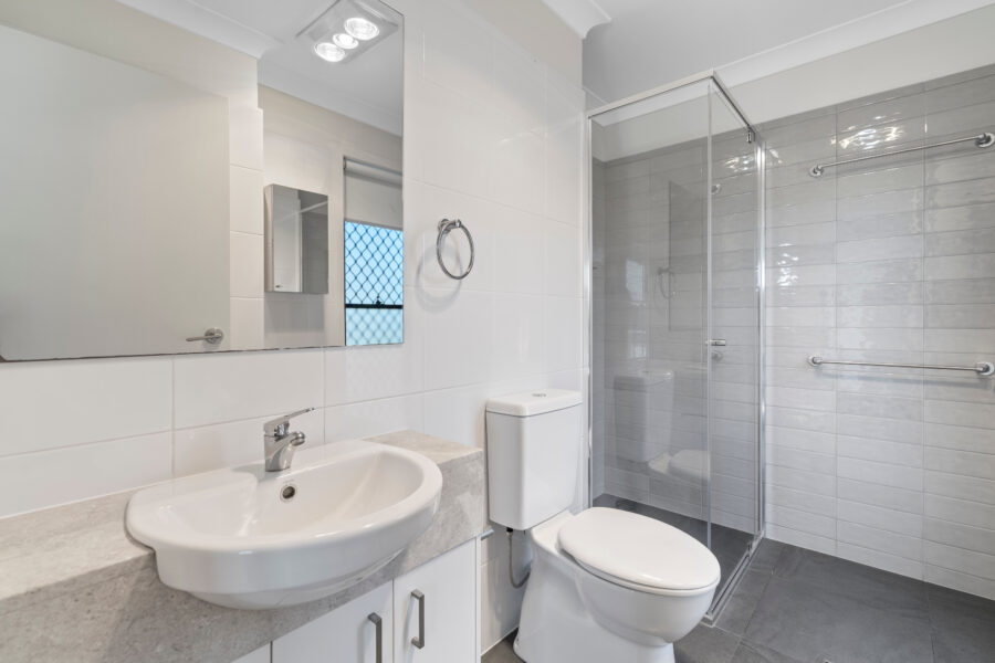 51 Frederick St Alderley , QLD 4051 Australia