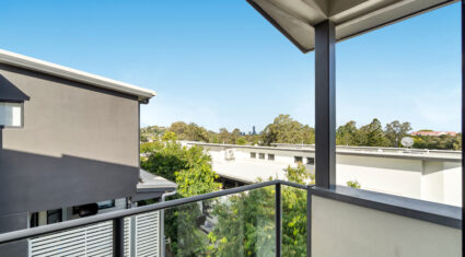 51 Frederick St Alderley , QLD 4051 Australia