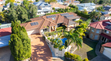12 Cowal Cl Westlake , QLD 4074 Australia