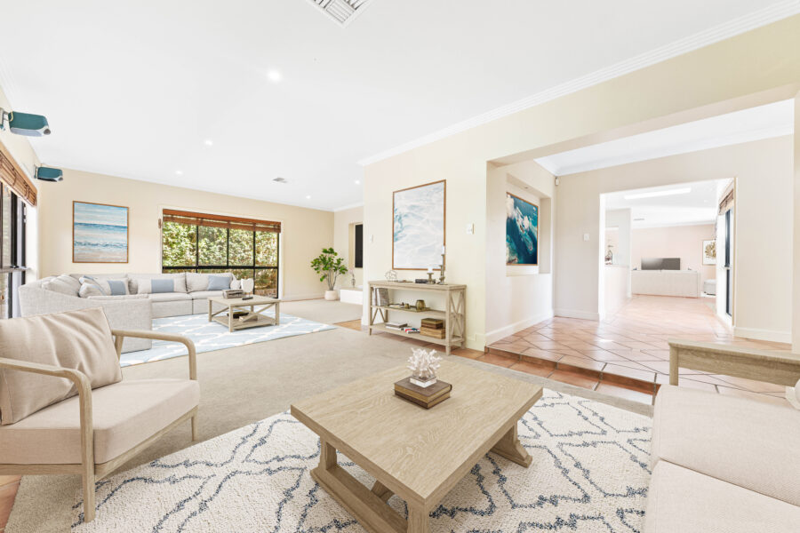 12 Cowal Cl Westlake , QLD 4074 Australia
