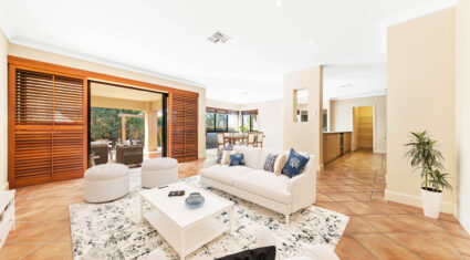 12 Cowal Cl Westlake , QLD 4074 Australia