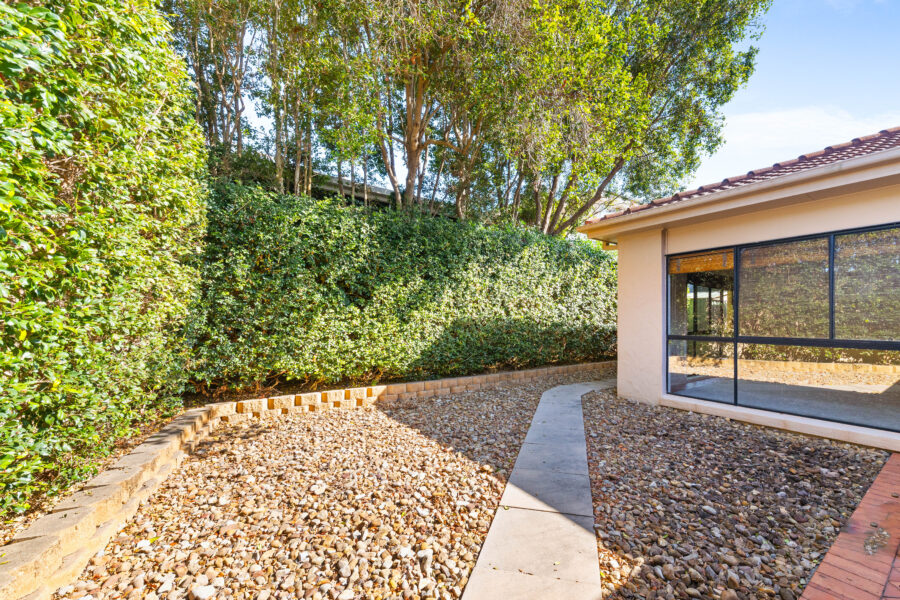 12 Cowal Cl Westlake , QLD 4074 Australia
