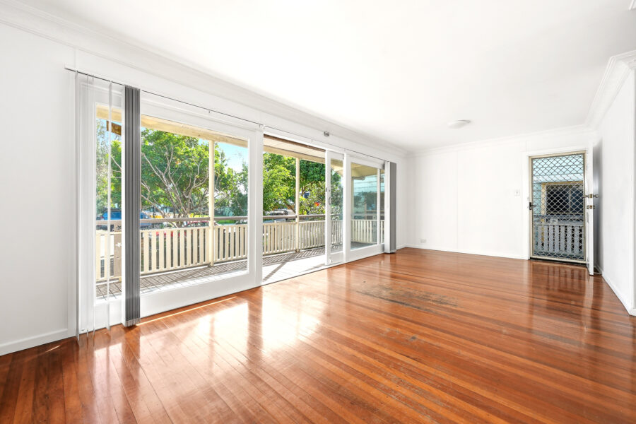 44 Carl St Woolloongabba , QLD 4102 Australia