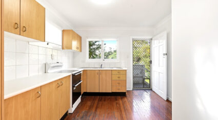 44 Carl St Woolloongabba , QLD 4102 Australia