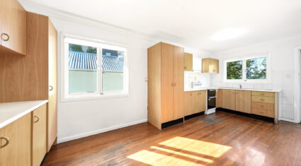 44 Carl St Woolloongabba , QLD 4102 Australia