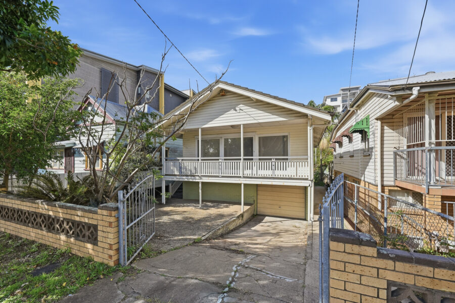 44 Carl St Woolloongabba , QLD 4102 Australia