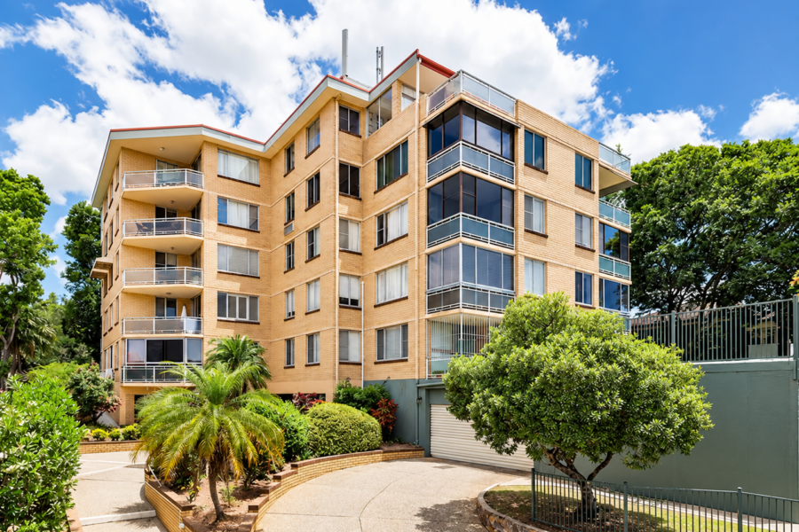 8/44 Riverview Terrace Hamilton , QLD 4007 Australia