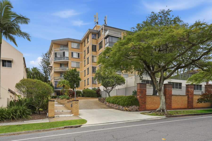 8/44 Riverview Terrace Hamilton , QLD 4007 Australia