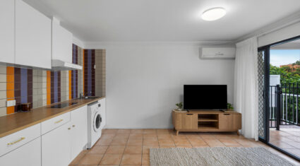 303A/7 Sheehan St Milton , QLD 4064 Australia