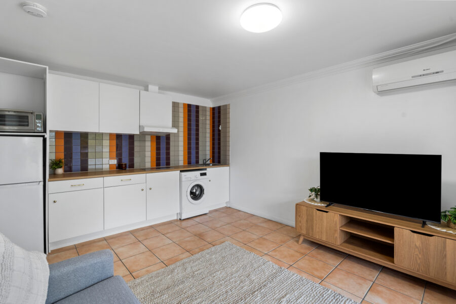 303A/7 Sheehan St Milton , QLD 4064 Australia